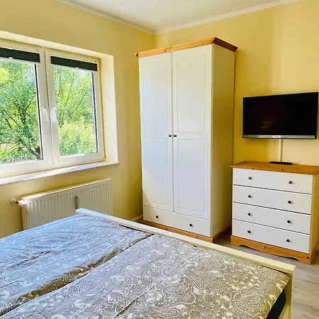 Mund - Adults Only * Gothen